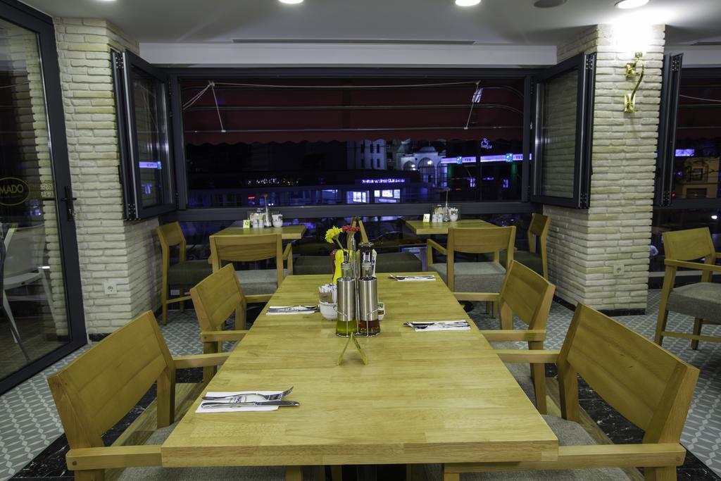 Hotel Phosphorion Istanbulská provincie Exteriér fotografie Restaurant in Yerevan
