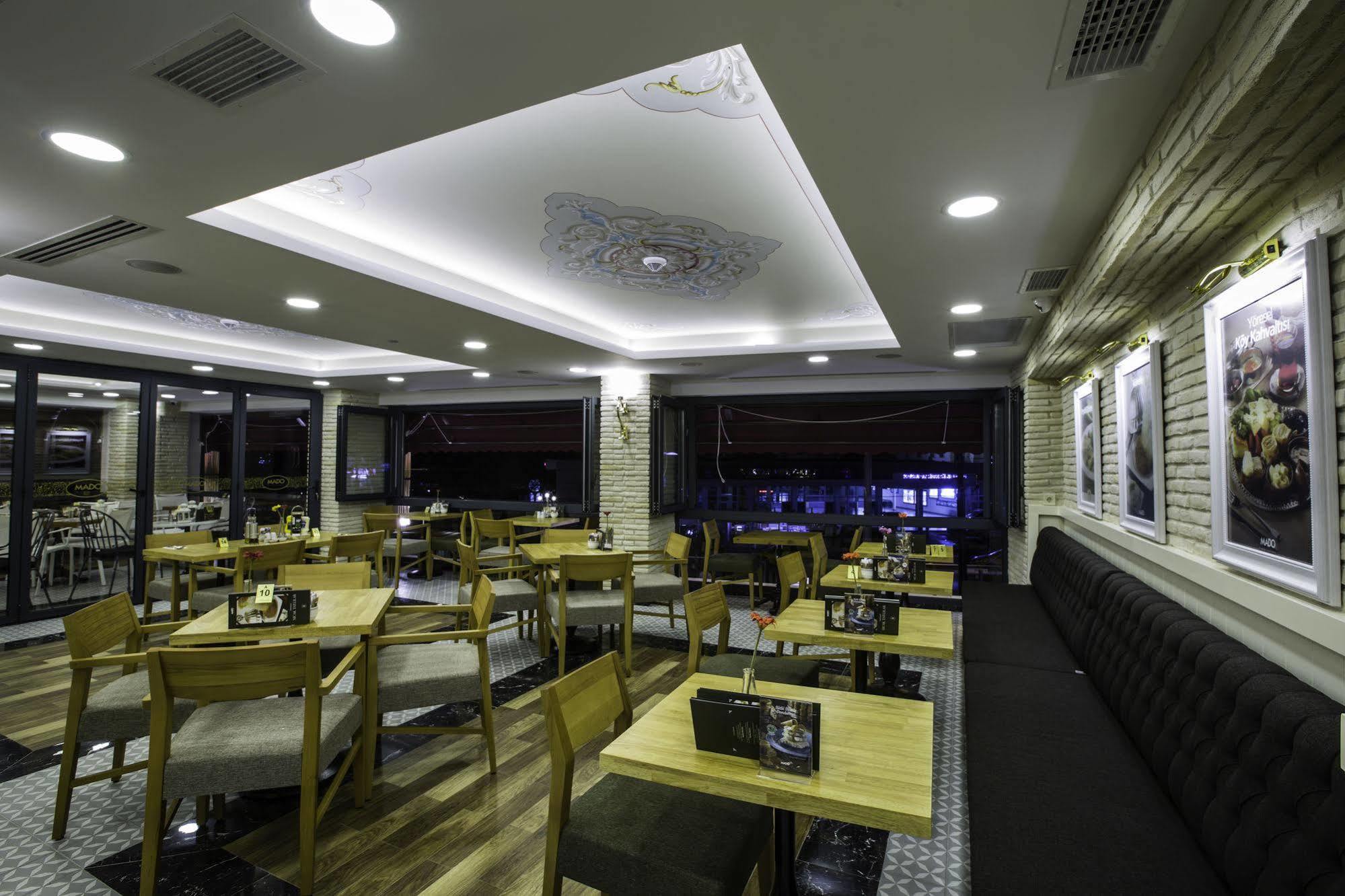 Hotel Phosphorion Istanbulská provincie Exteriér fotografie Restaurant in Belgrade