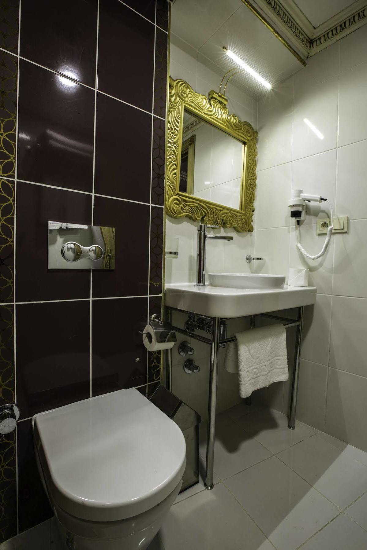 Hotel Phosphorion Istanbulská provincie Exteriér fotografie Bathroom