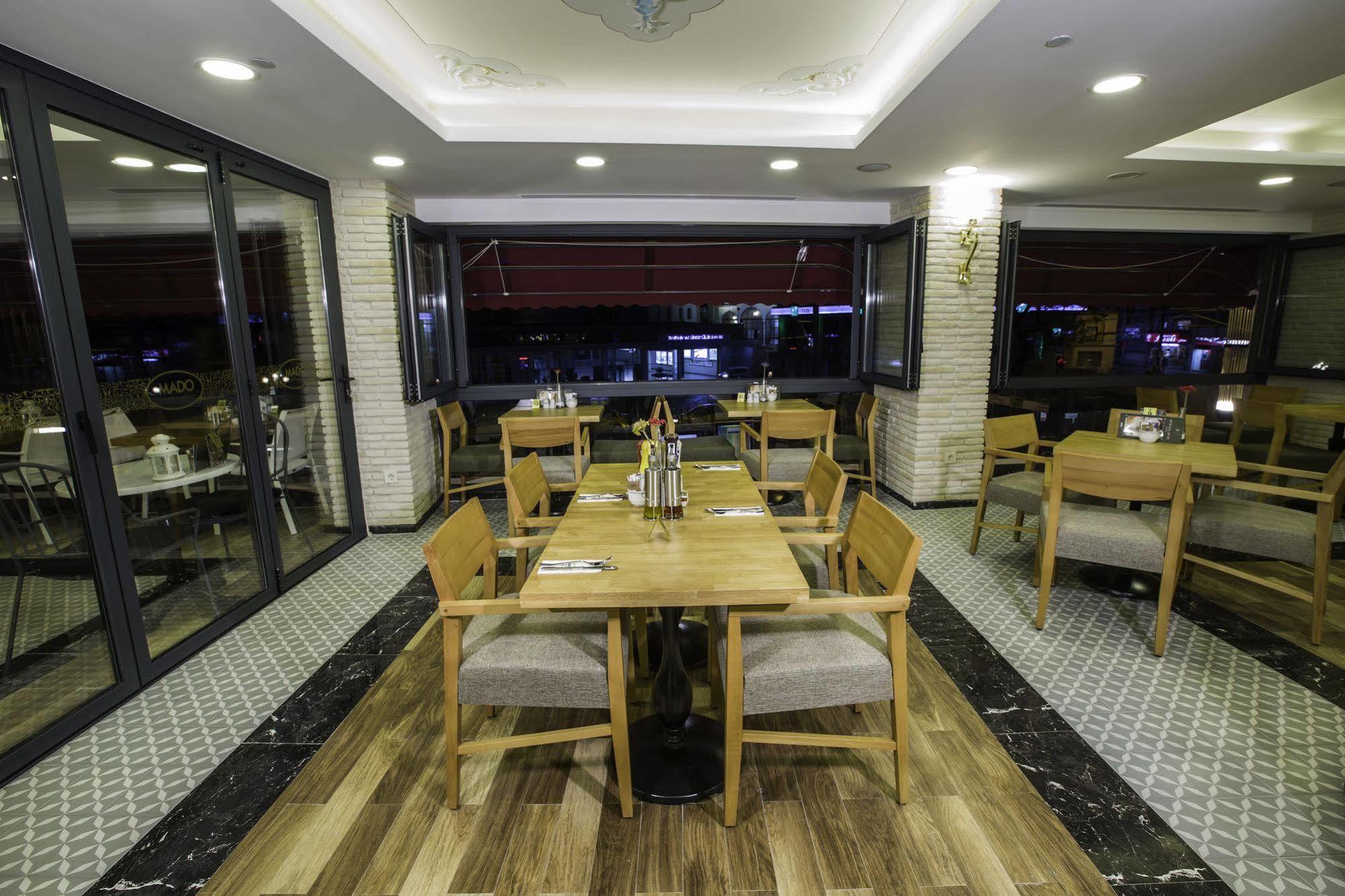 Hotel Phosphorion Istanbulská provincie Exteriér fotografie Restaurant
